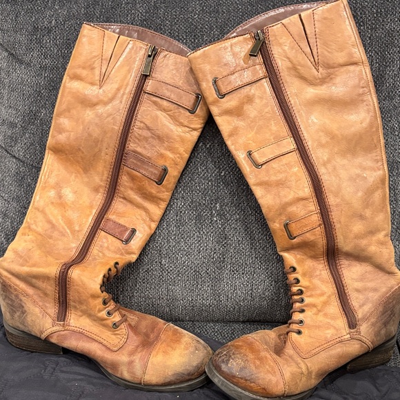 Vince Camuto Womens boots - Picture 2 of 5